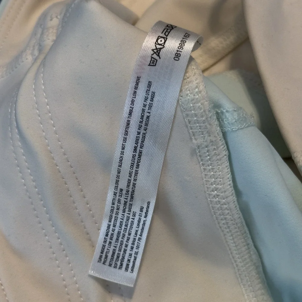 FP Movement Find Your Way Colorblock Leggings Eggnog/Salt Water‎  Sz M